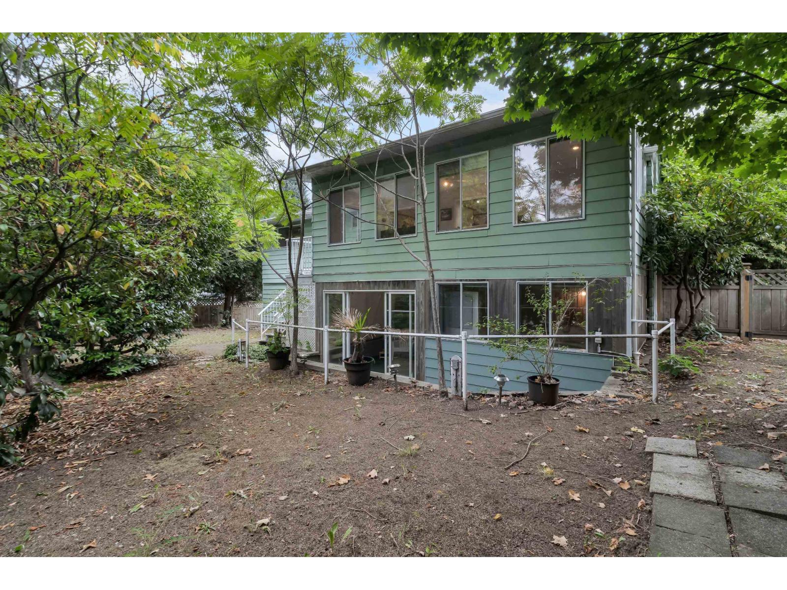 11138 84B Avenue, Delta