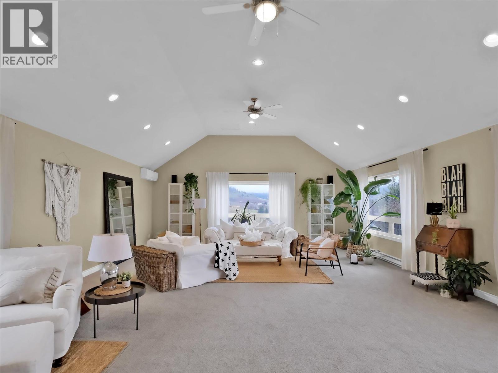 9801/9809 Gould Avenue, Summerland