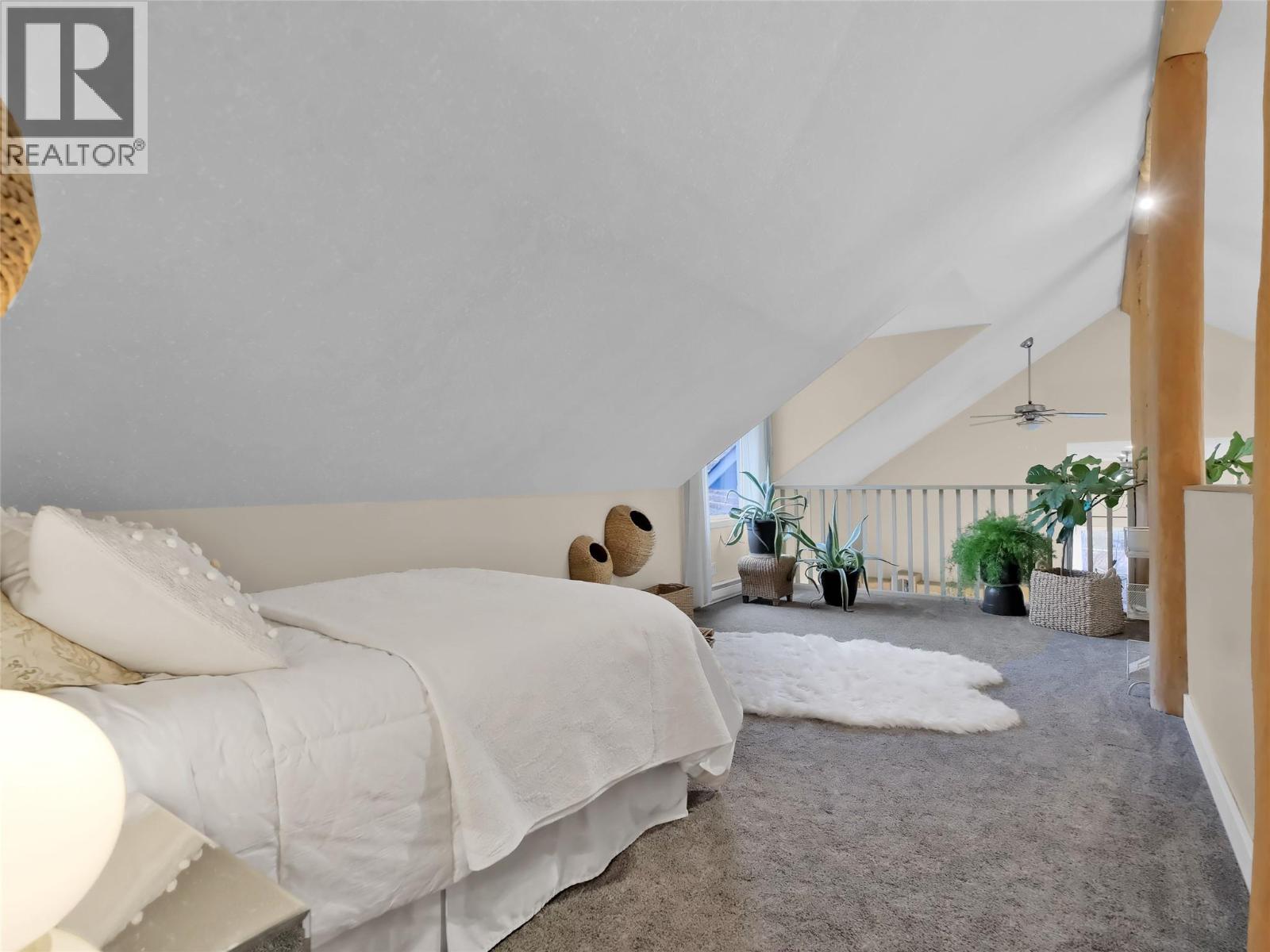 9801/9809 Gould Avenue, Summerland