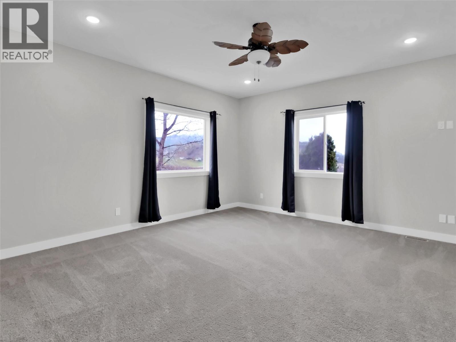 9801/9809 Gould Avenue, Summerland