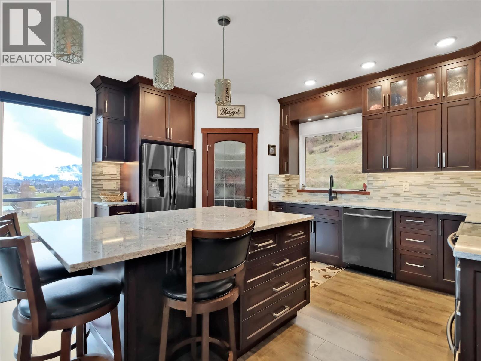 9801/9809 Gould Avenue, Summerland