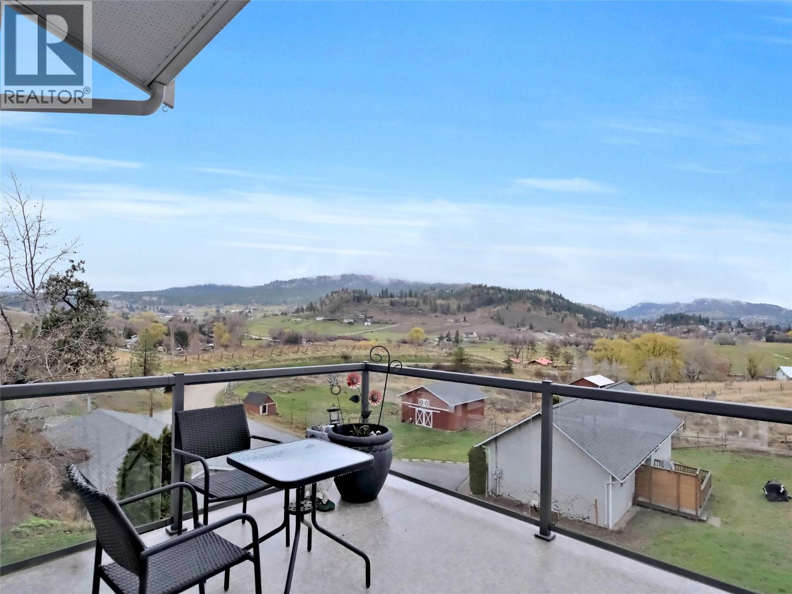 9801/9809 Gould Avenue, Summerland