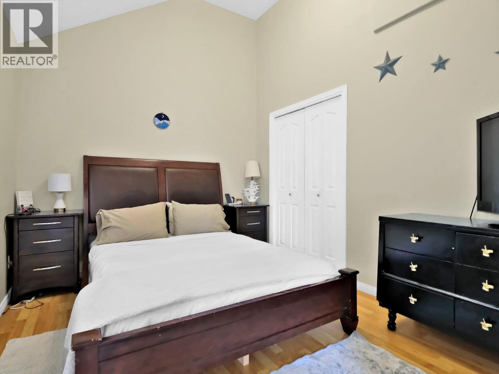 9801/9809 Gould Avenue, Summerland