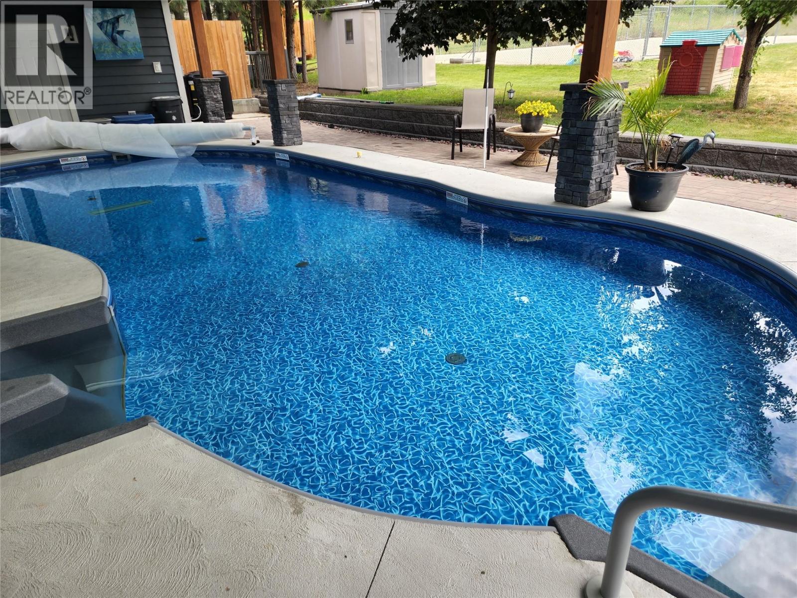 9801/9809 Gould Avenue, Summerland