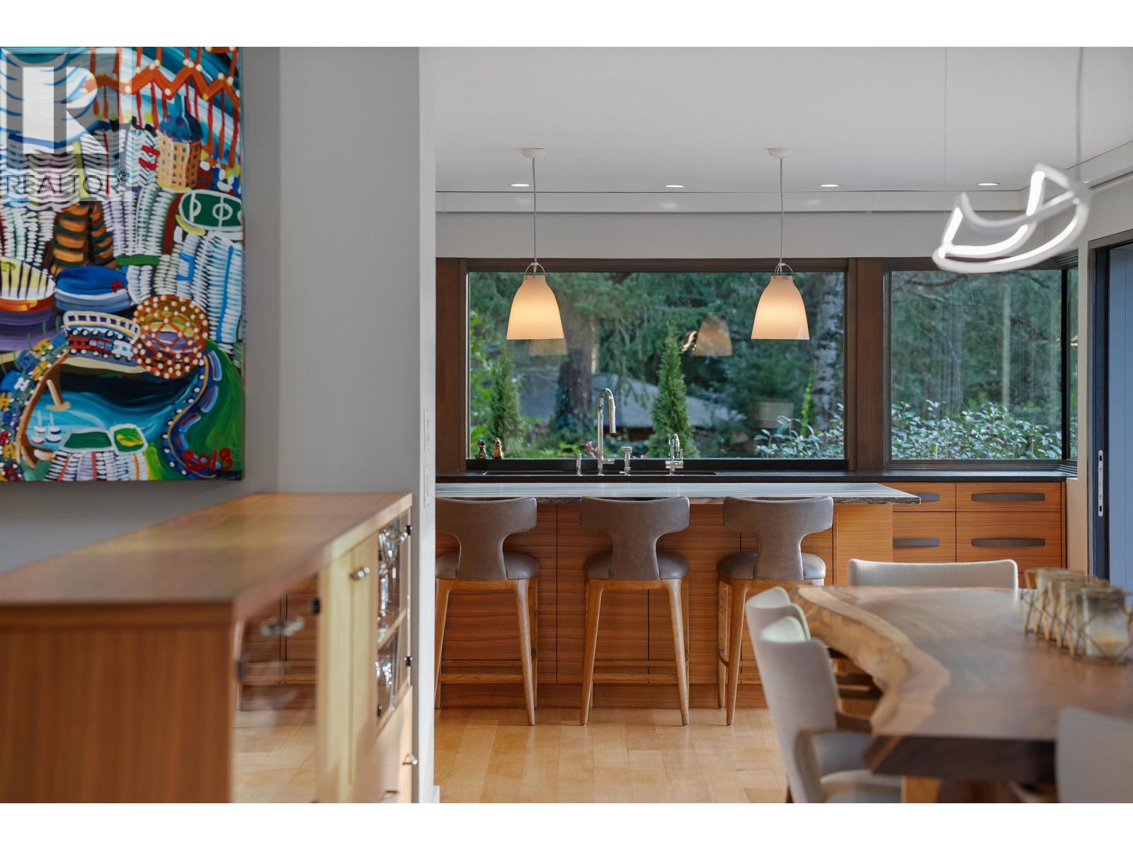 5361 BROOKSIDE AVENUE, West Vancouver