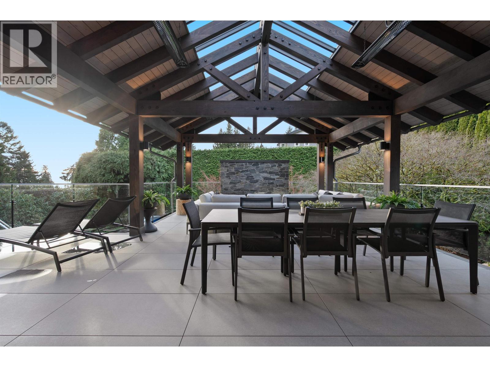 5361 BROOKSIDE AVENUE, West Vancouver