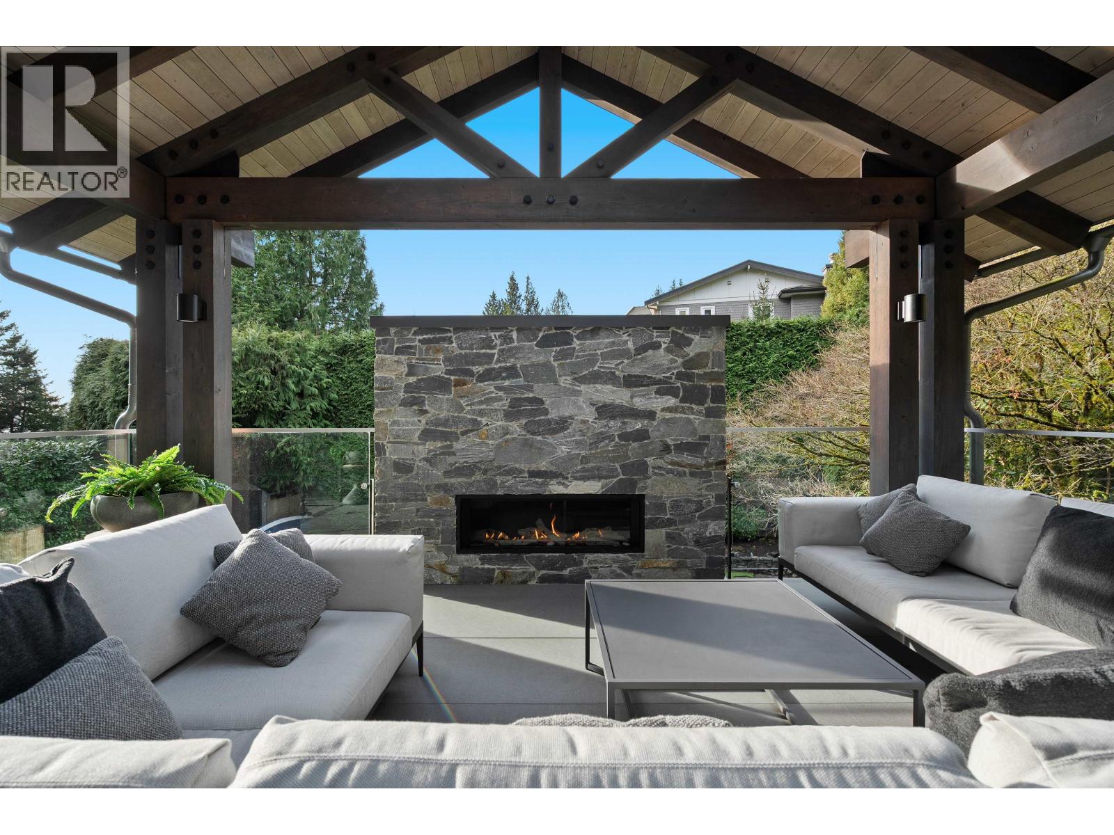 5361 BROOKSIDE AVENUE, West Vancouver