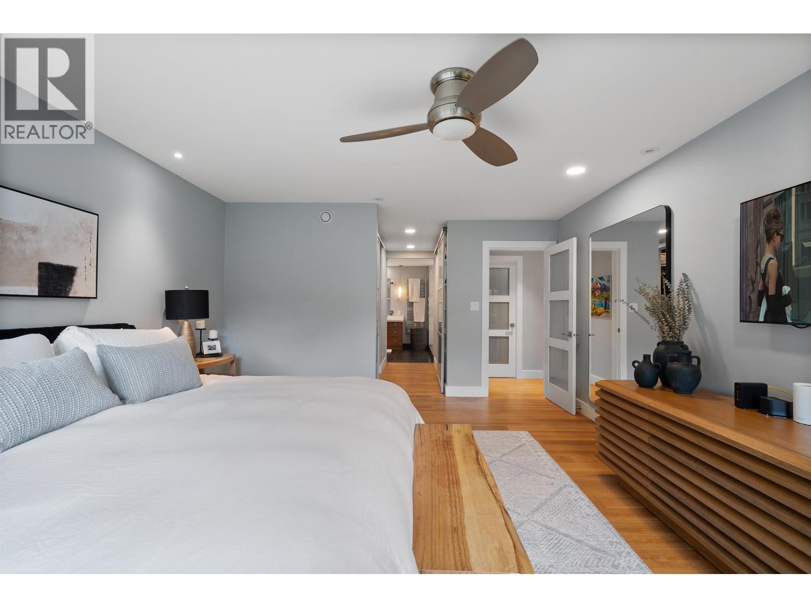 5361 BROOKSIDE AVENUE, West Vancouver