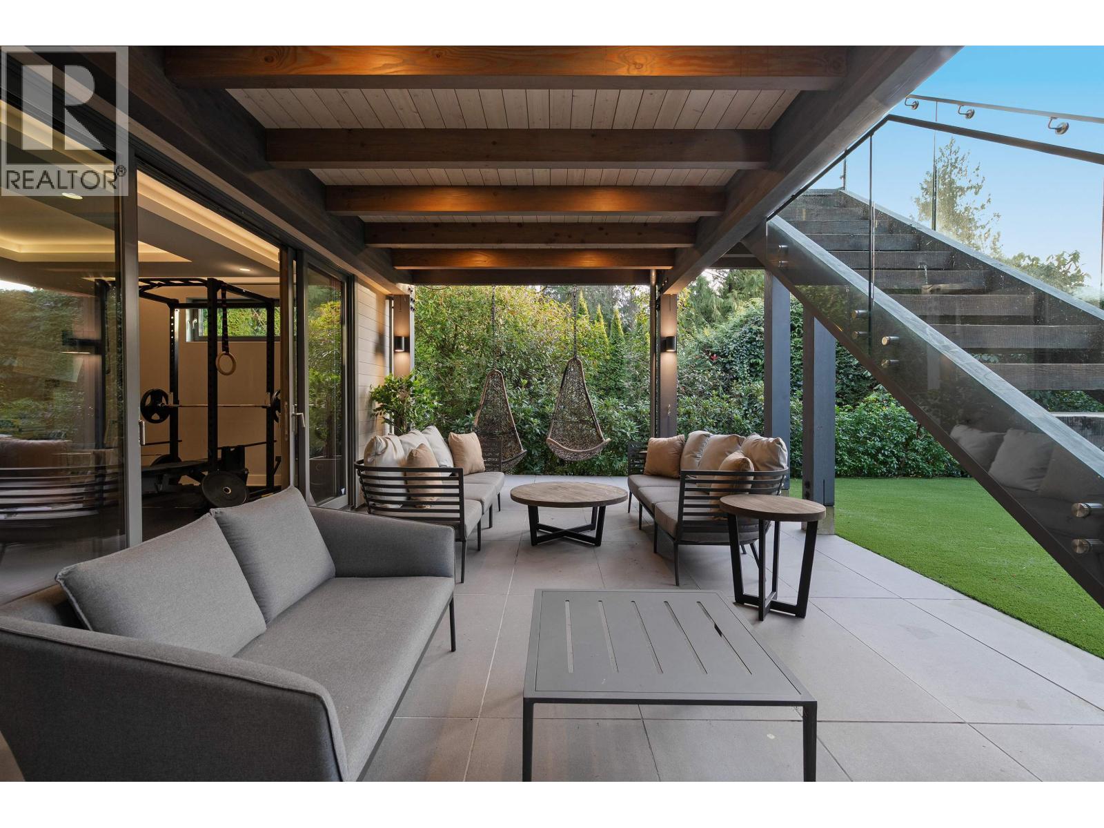 5361 BROOKSIDE AVENUE, West Vancouver