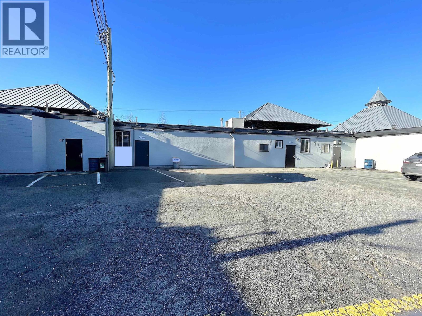 Business in Tsawwassen - Image 15