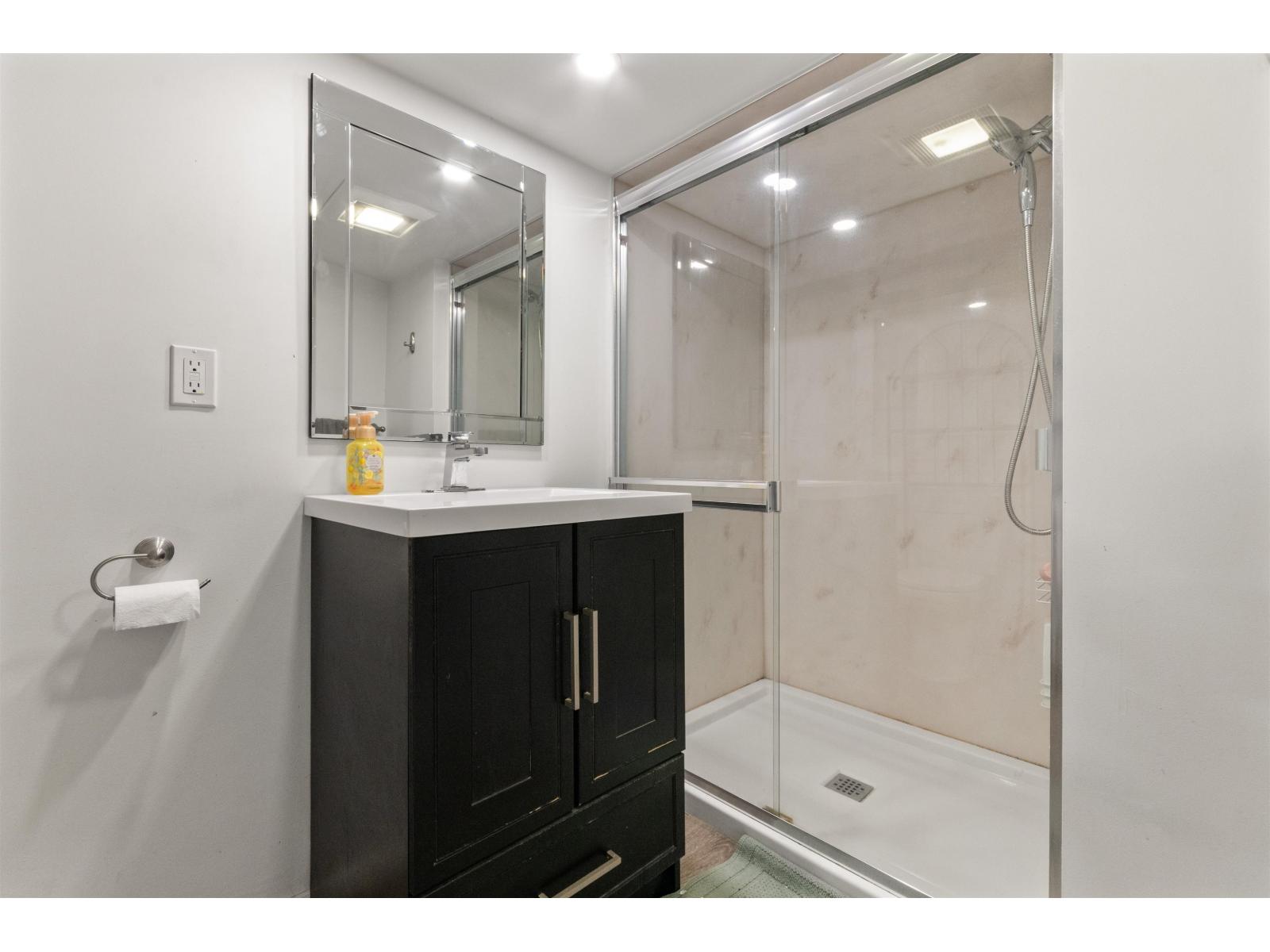46022 CLARKE DRIVE, Chilliwack Proper East, Chilliwack