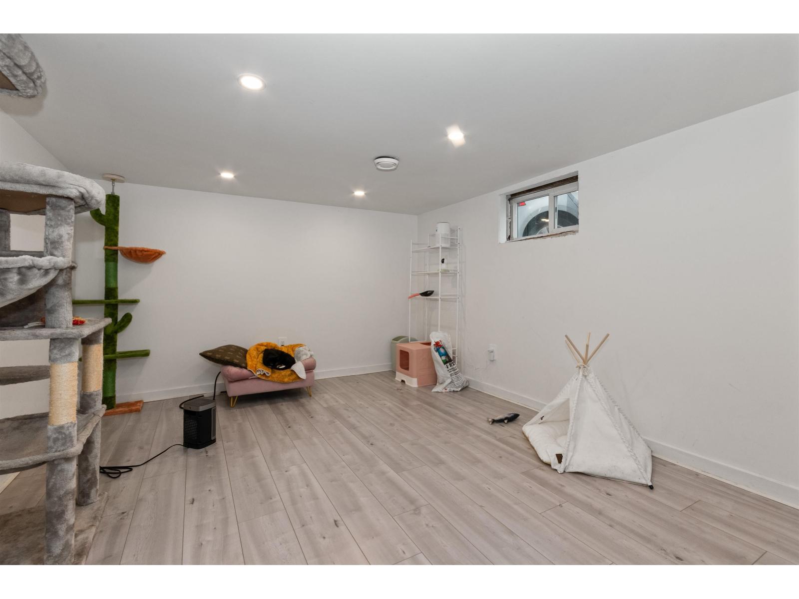 46022 CLARKE DRIVE, Chilliwack Proper East