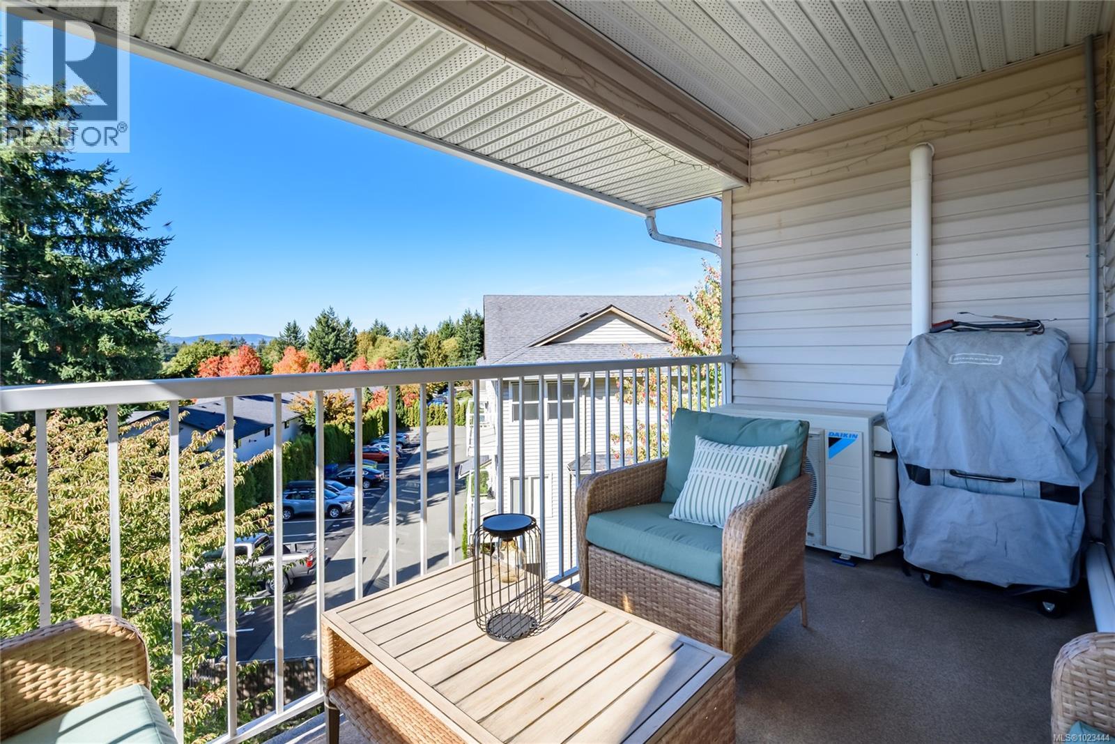 304 4685 Alderwood Pl, Courtenay