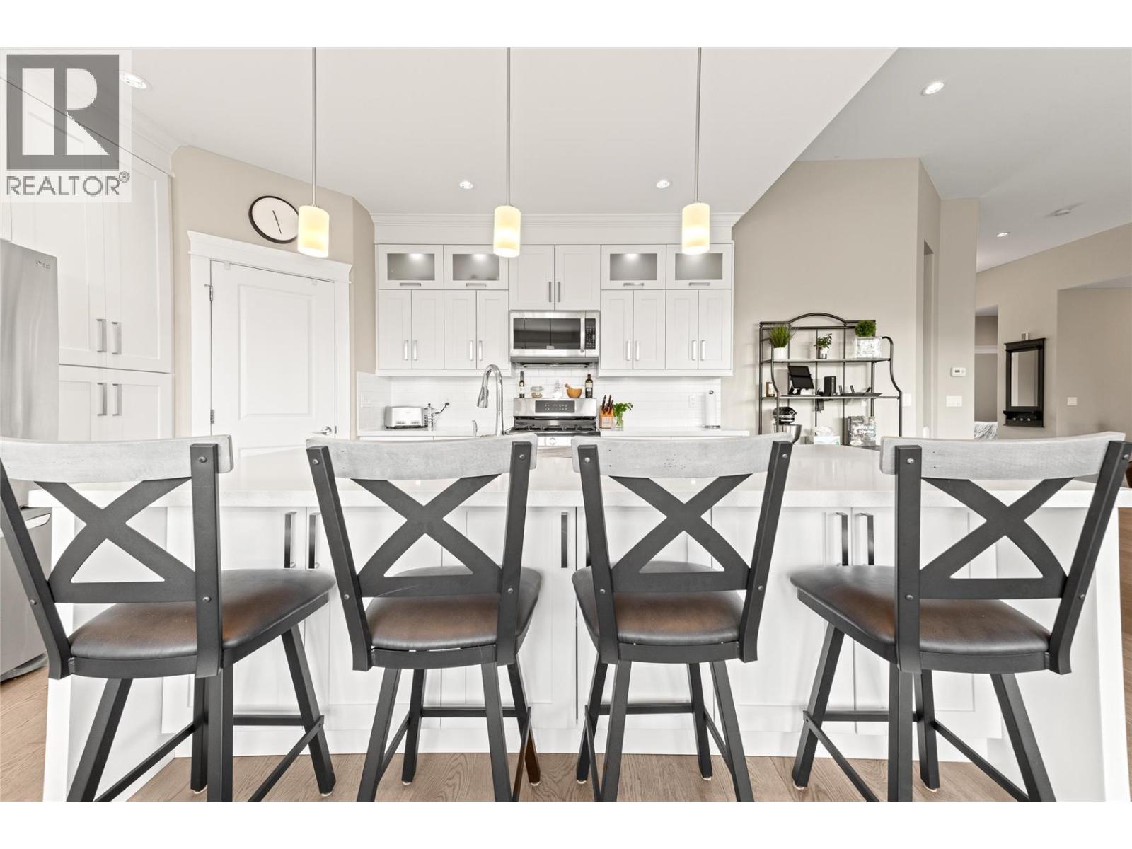  1064 Aurora Heights, West Kelowna