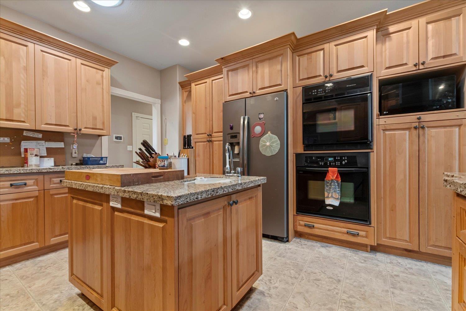 53813 CHEAM RIDGE DRIVE, Popkum, Rosedale