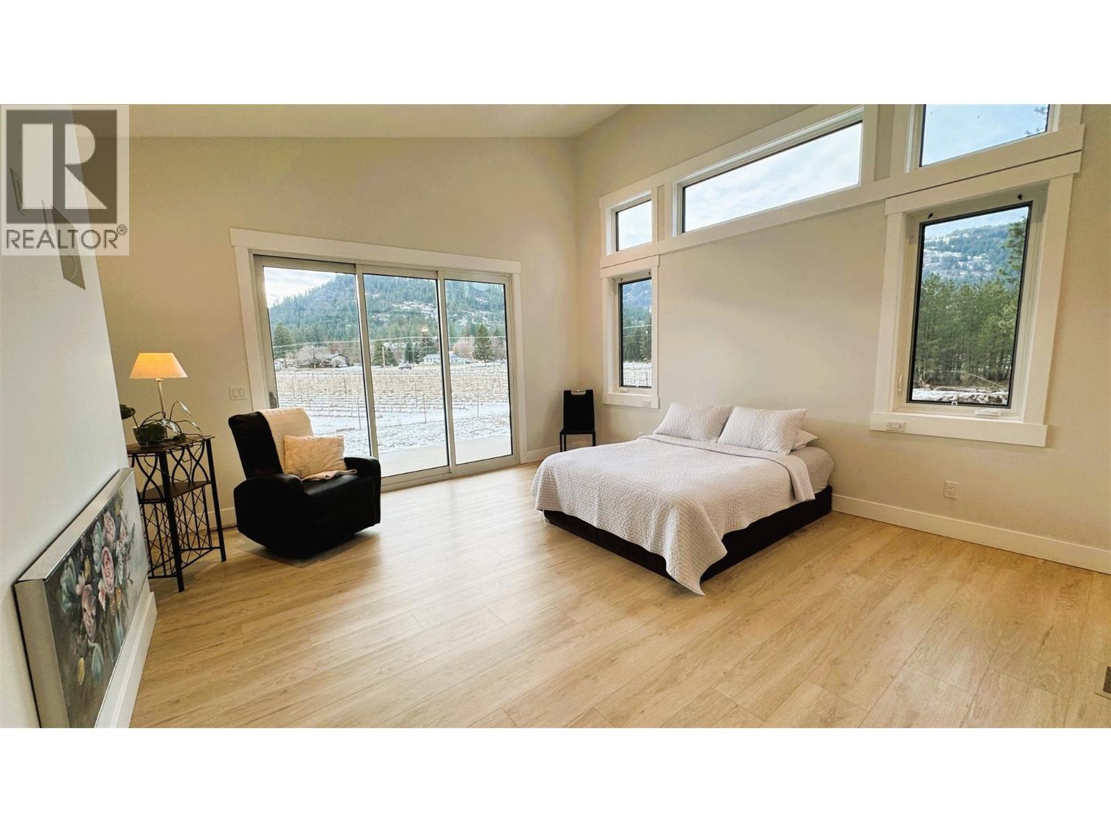 8077 DONALDSON DRIVE - 15