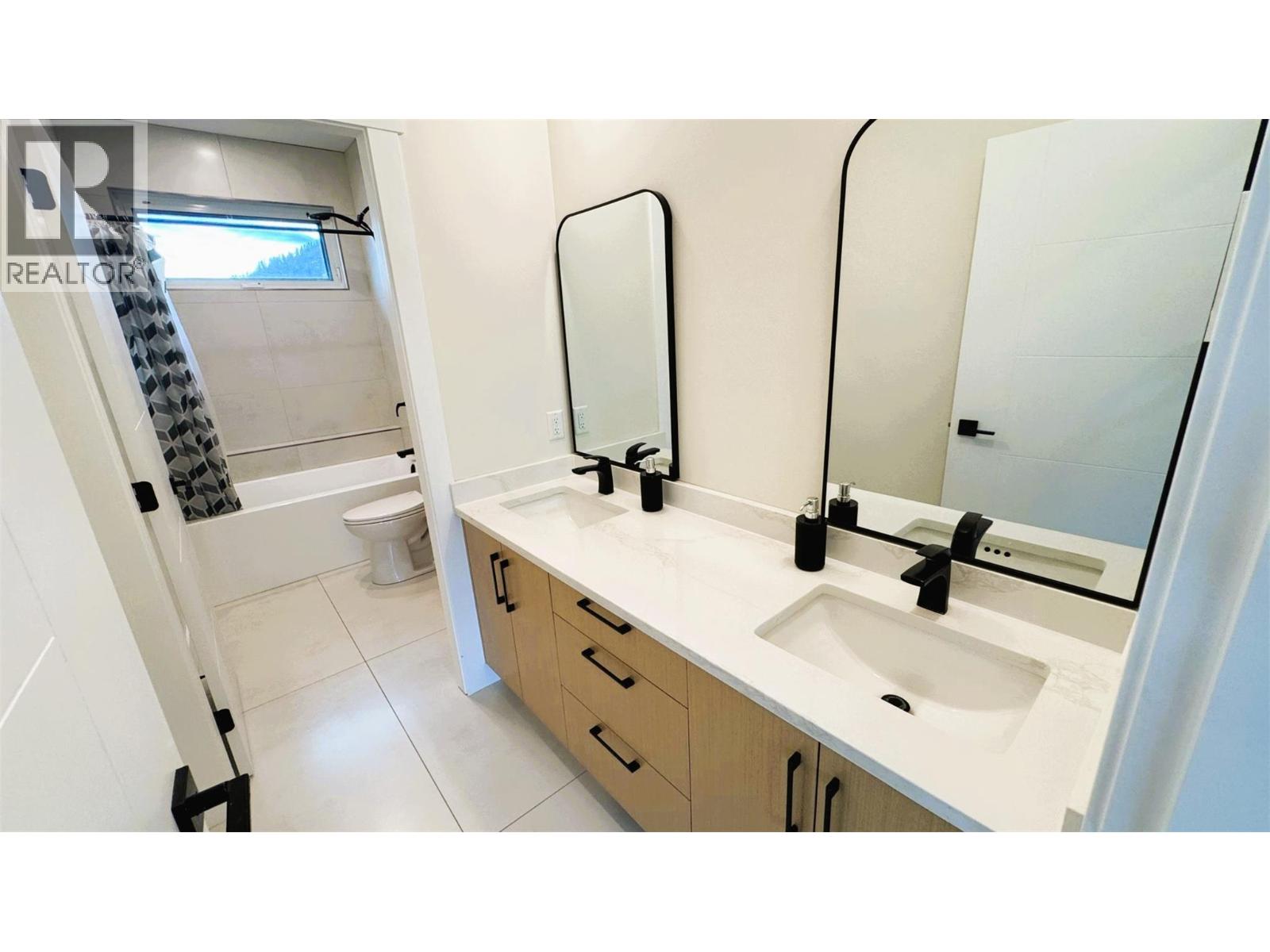 8077 Donaldson Drive - 28