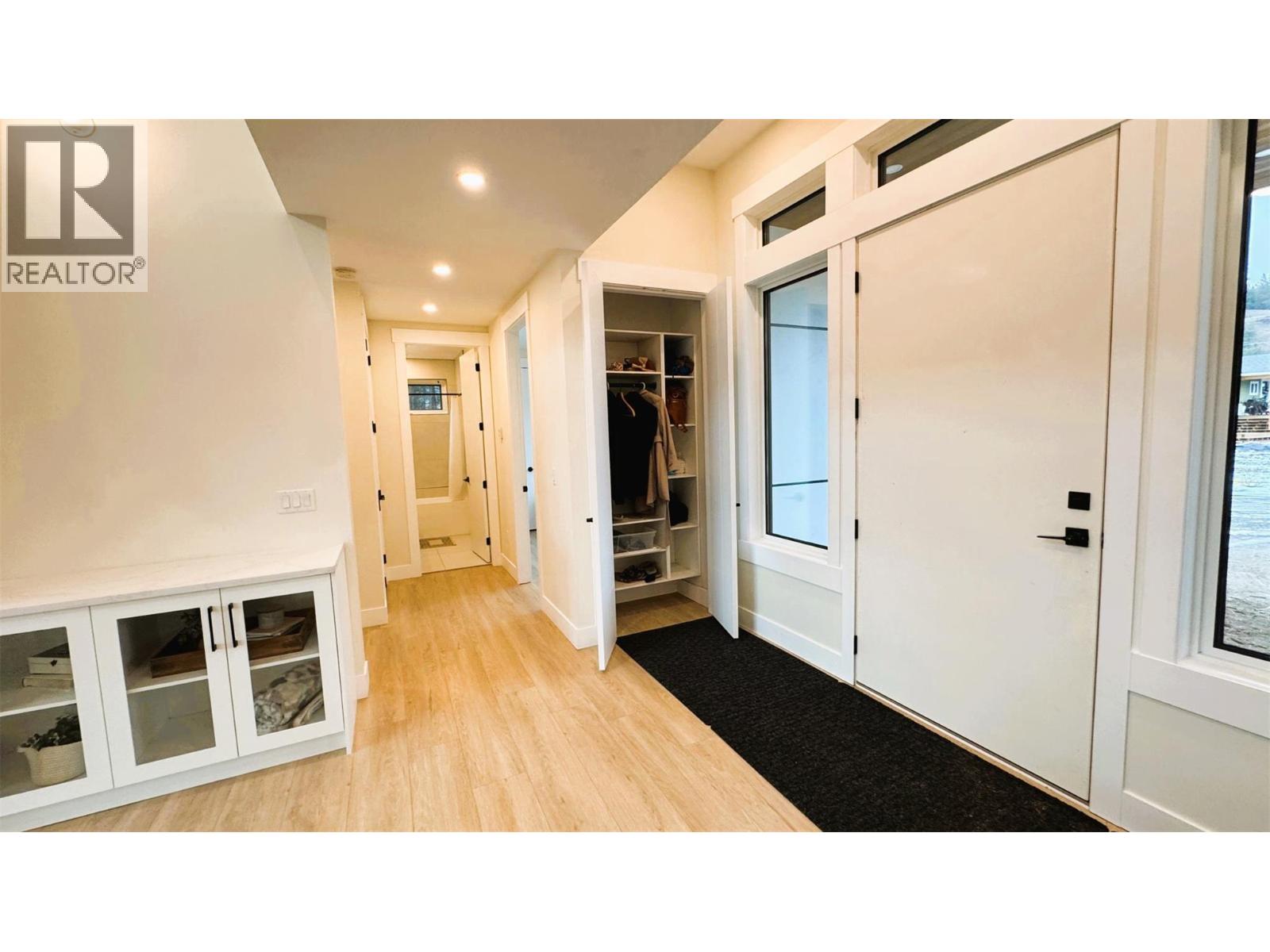 8077 Donaldson Drive - 33