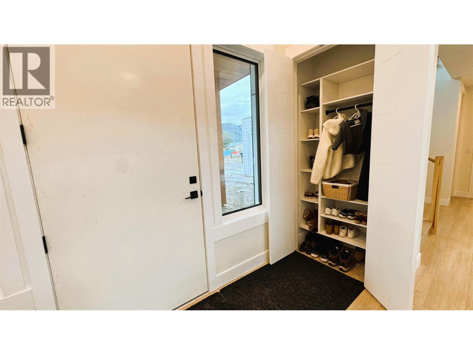 8077 DONALDSON DRIVE - 32