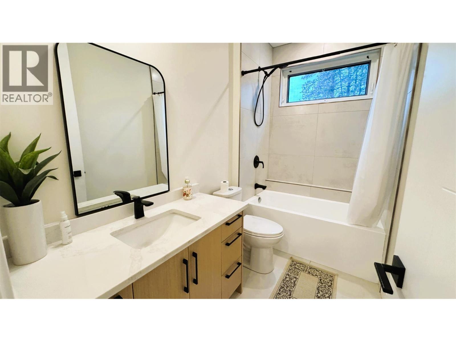 8077 Donaldson Drive - 35