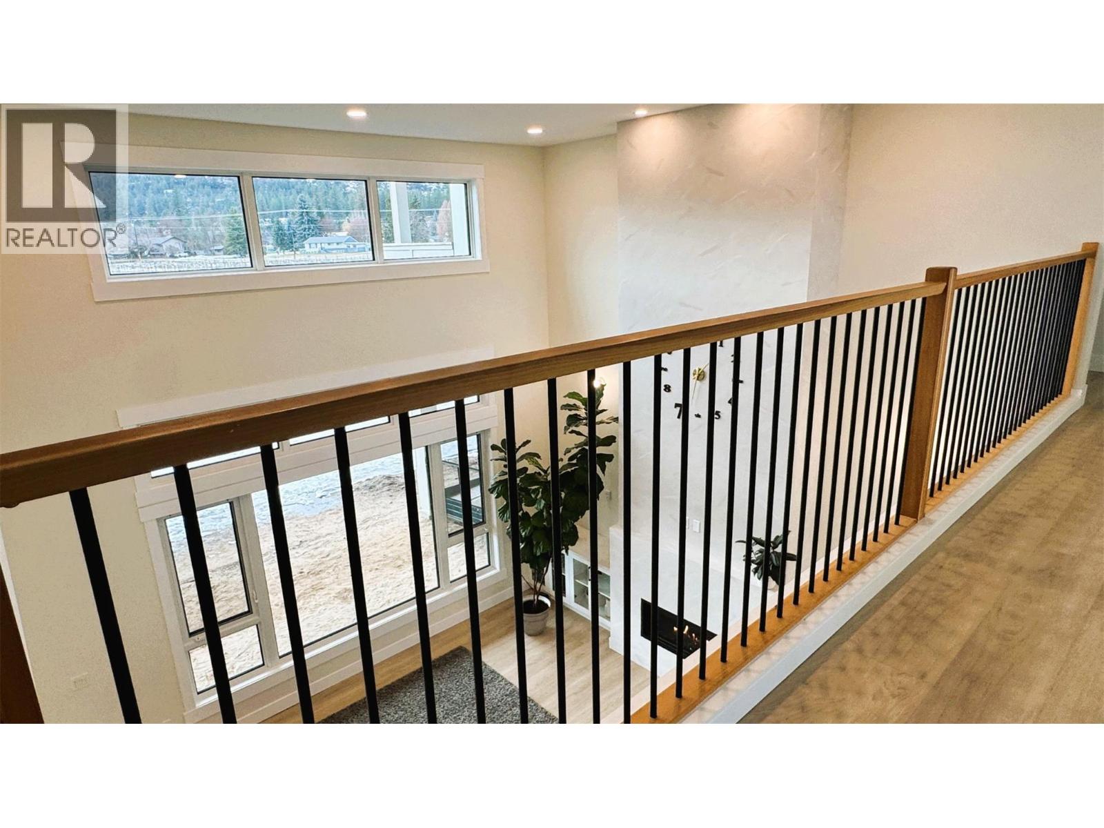 8077 Donaldson Drive - 14