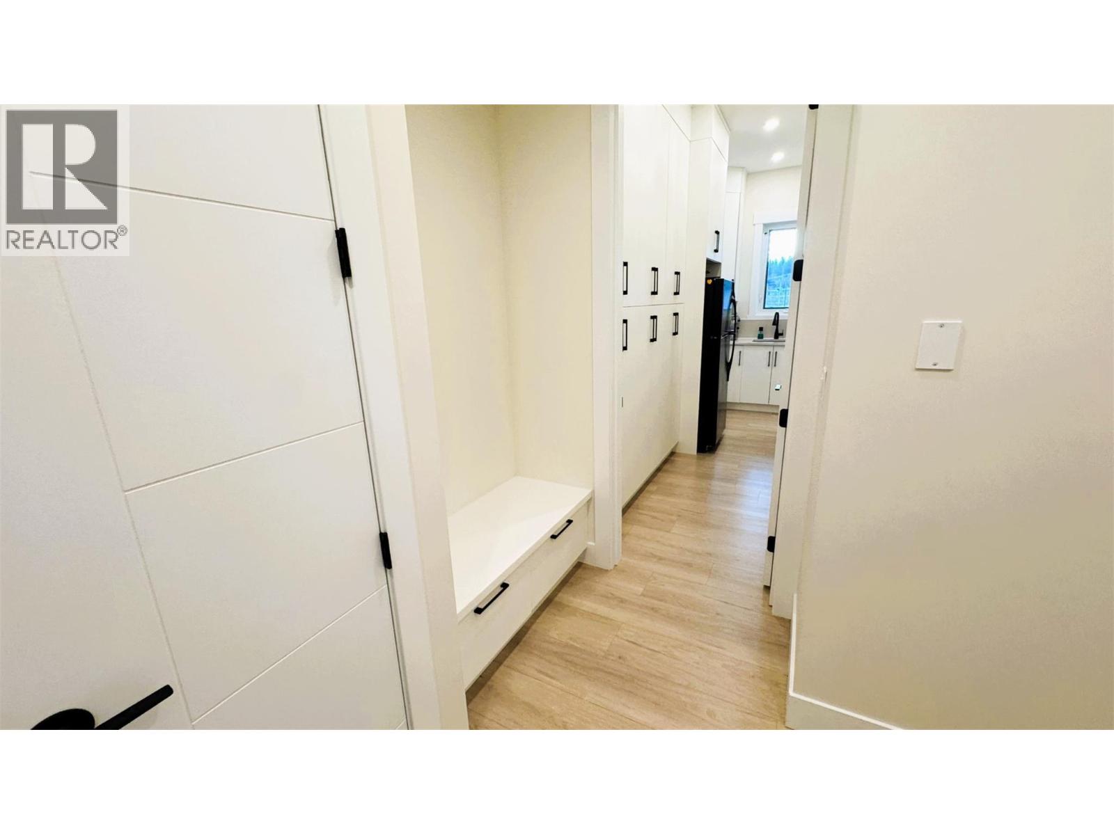 8077 Donaldson Drive - 42