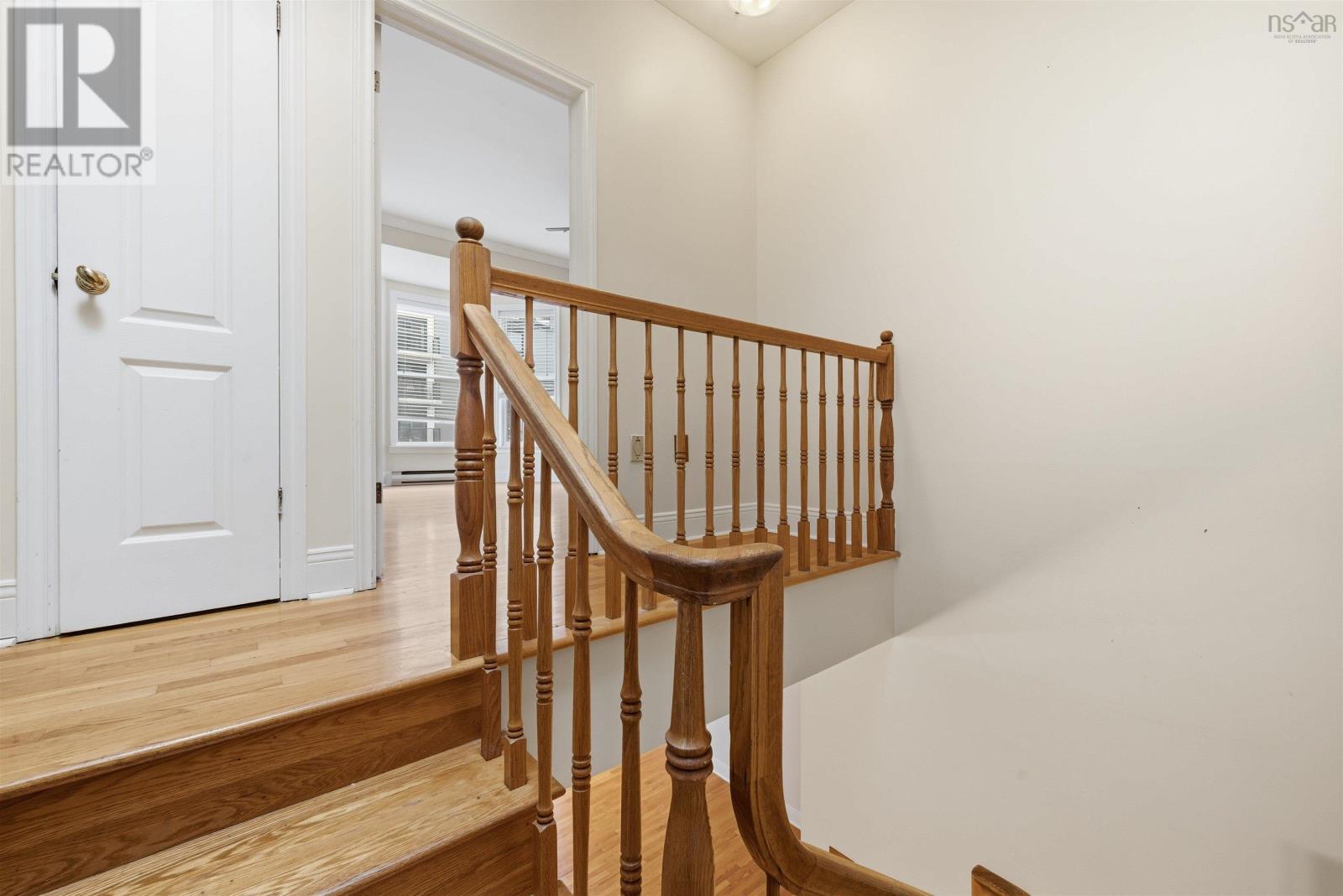 Property 23 of 32 of 5 1049 South Park Street