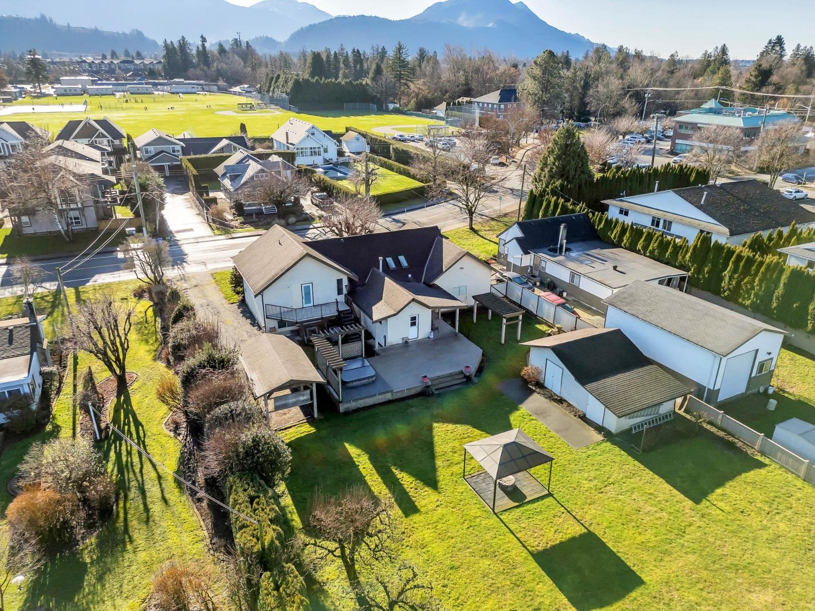 45757 BRITTON AVENUE, Sardis East Vedder - Photo 5 of 40, Chilliwack, British Columbia