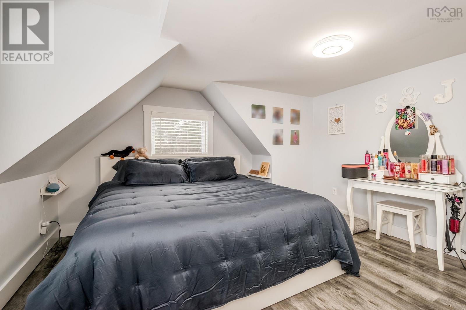 Property 33 of 44 of 224 Salmon River Road