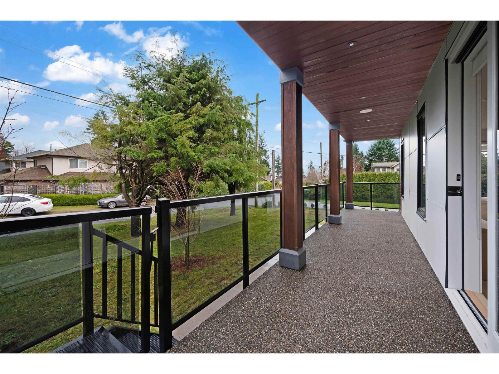 13915 BLACKBURN AVENUE, White Rock