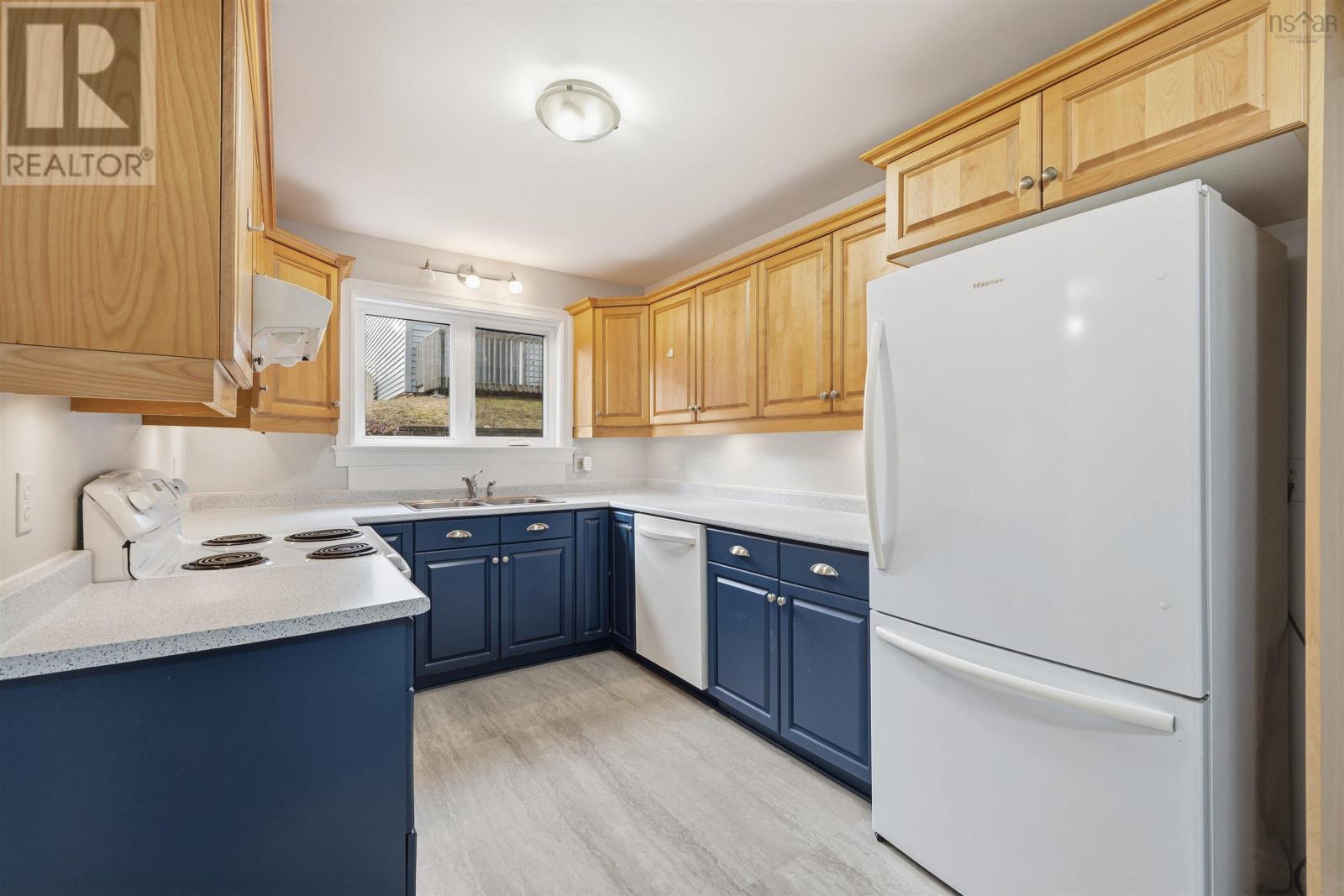 Property 15 of 40 of 46 Attenborough Court