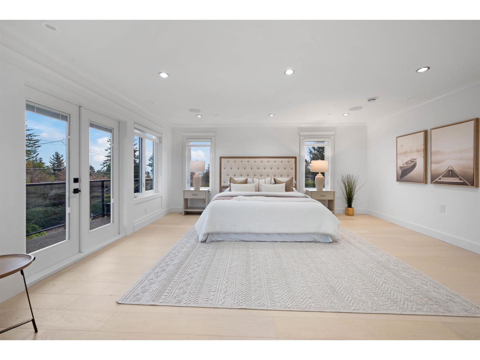 13915 BLACKBURN AVENUE, White Rock