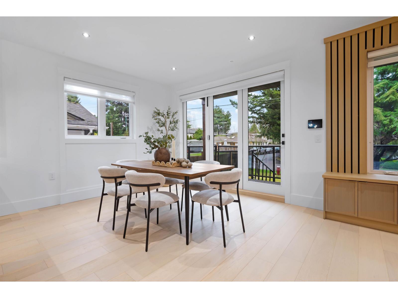 13915 BLACKBURN AVENUE, White Rock