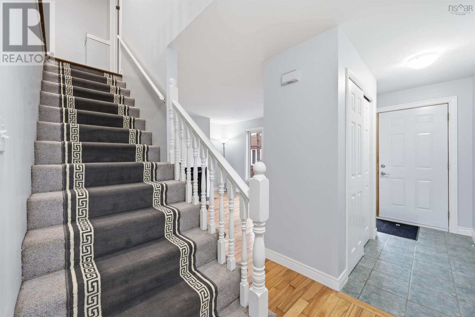 Property 10 of 40 of 46 Attenborough Court