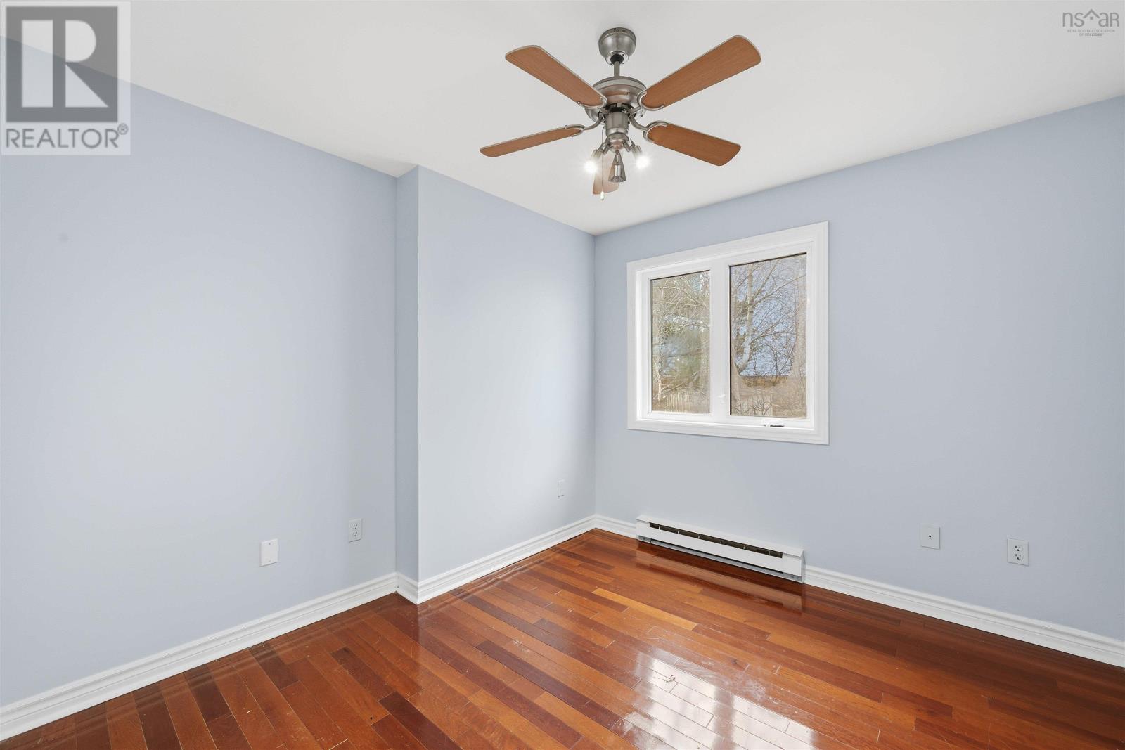 Property 24 of 40 of 46 Attenborough Court