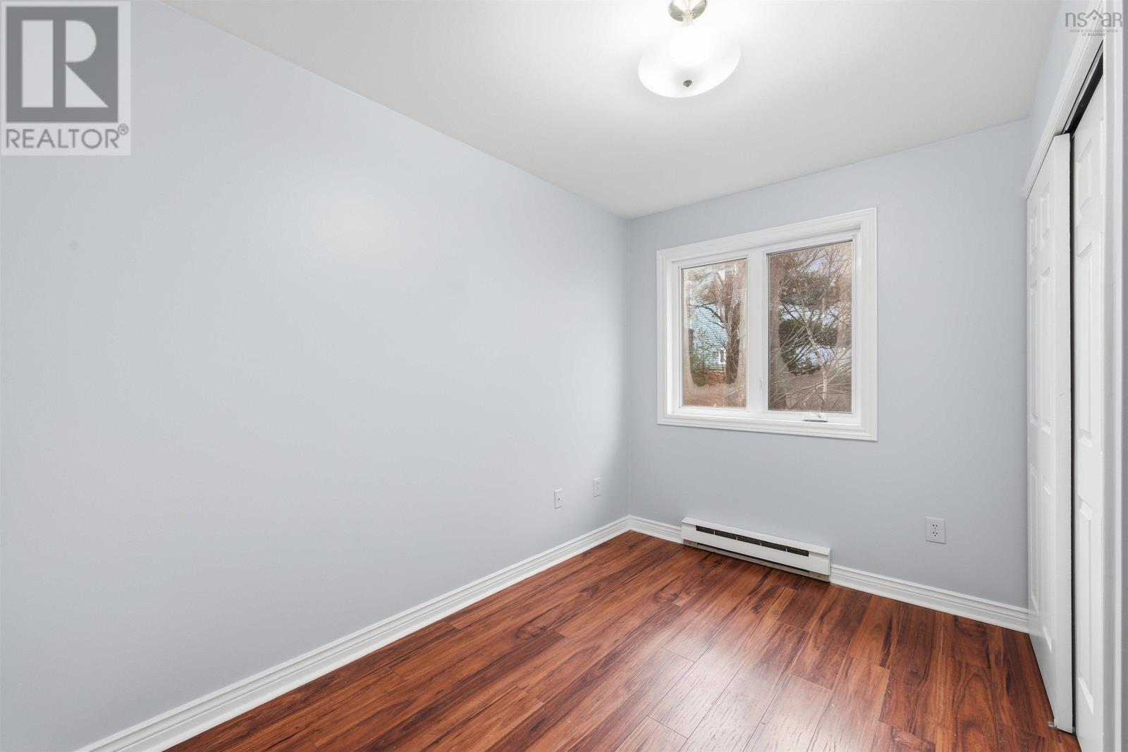 Property 22 of 40 of 46 Attenborough Court