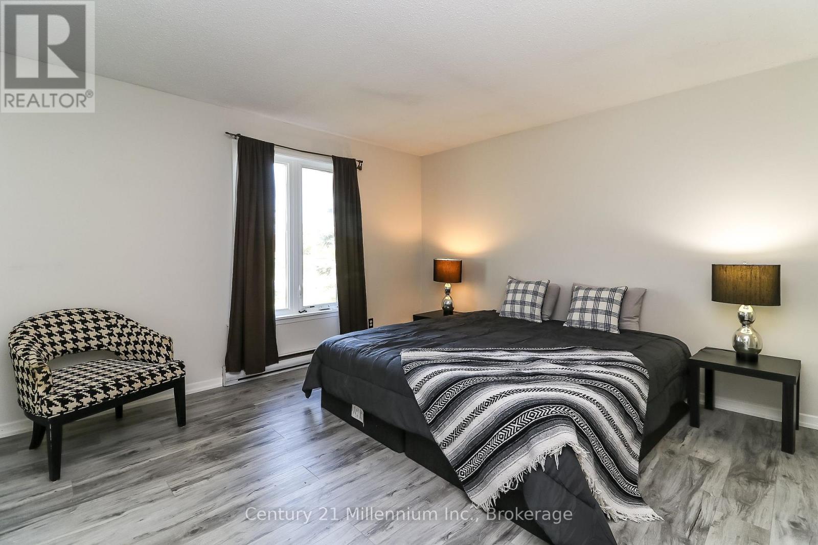 4 - 4 TRAFALGAR ROAD - Photo 4 of 28, Collingwood, Ontario