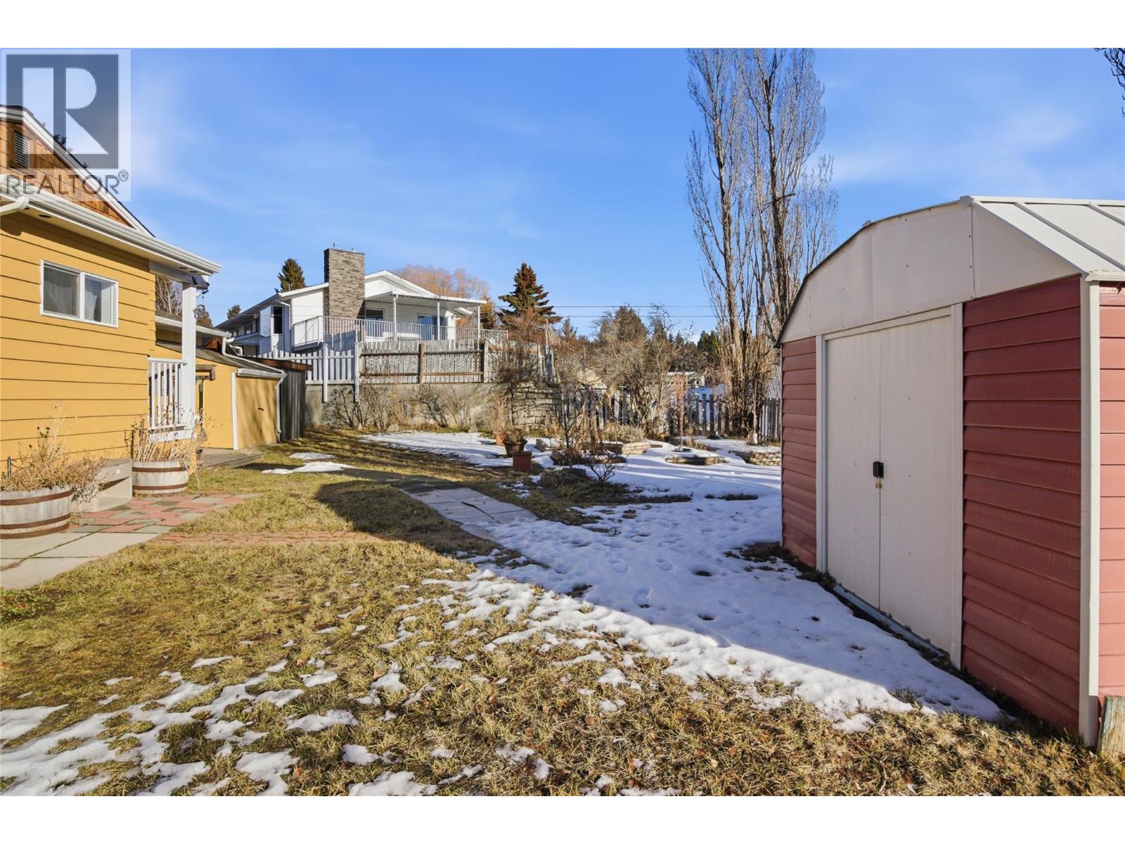 7 GARNET Avenue, Logan Lake