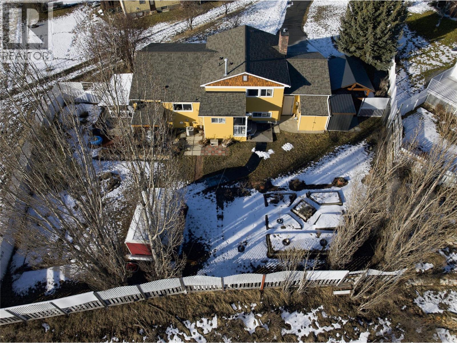 7 GARNET Avenue, Logan Lake