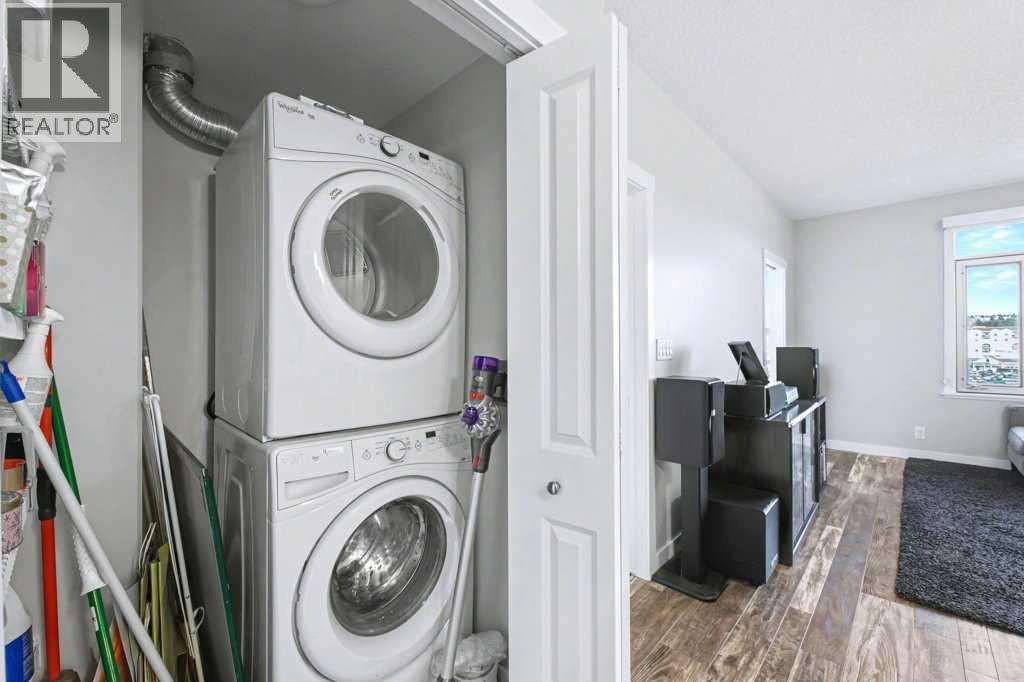 Single Family House for Sale in   Varsity Estates Circle NW Varsity Calgary 