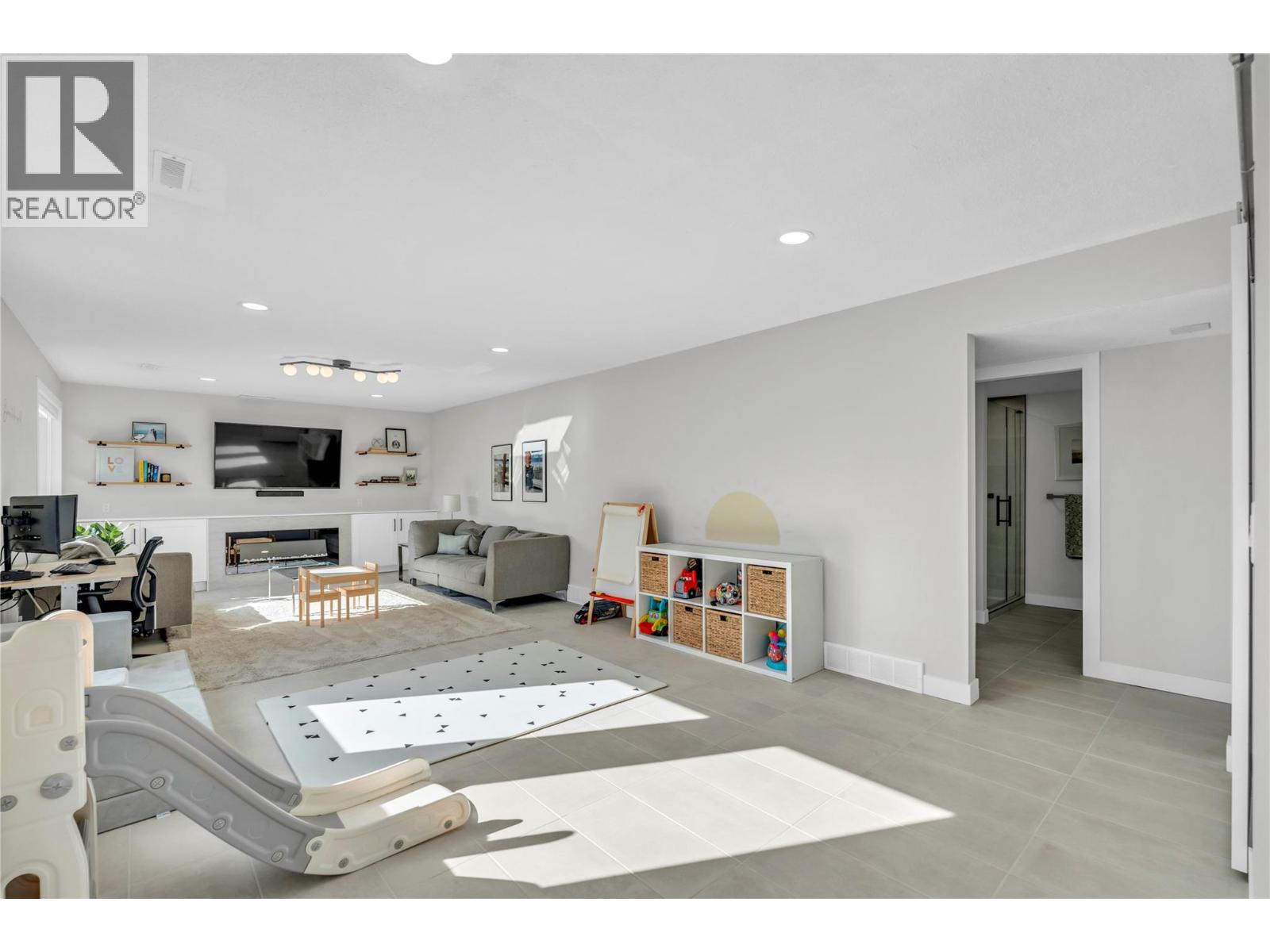  3904 Dryden Road, Peachland