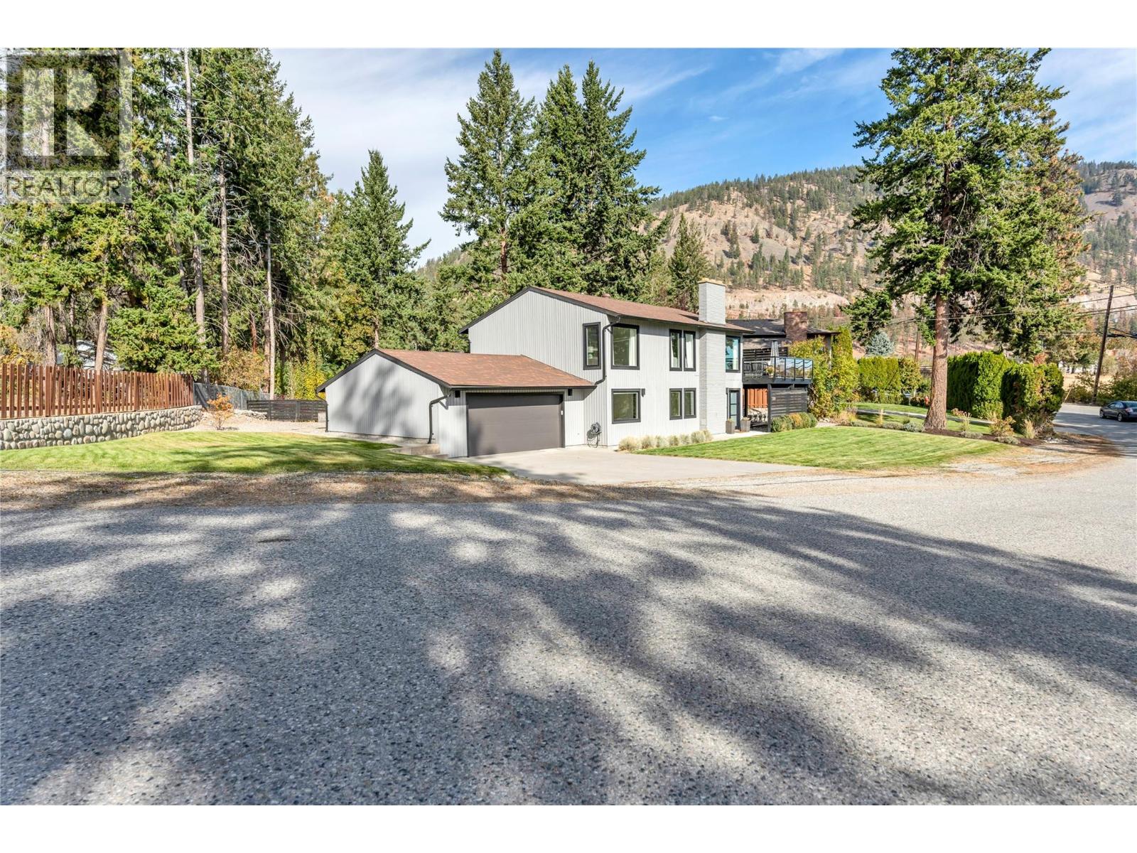  3904 Dryden Road, Peachland