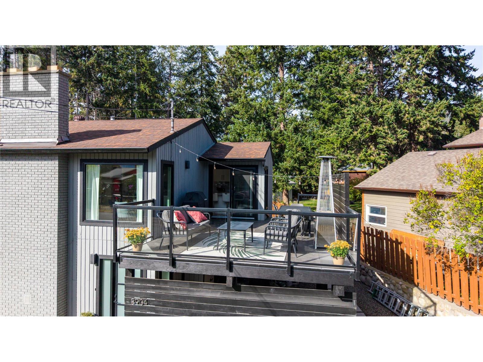 3904 Dryden Road, Peachland