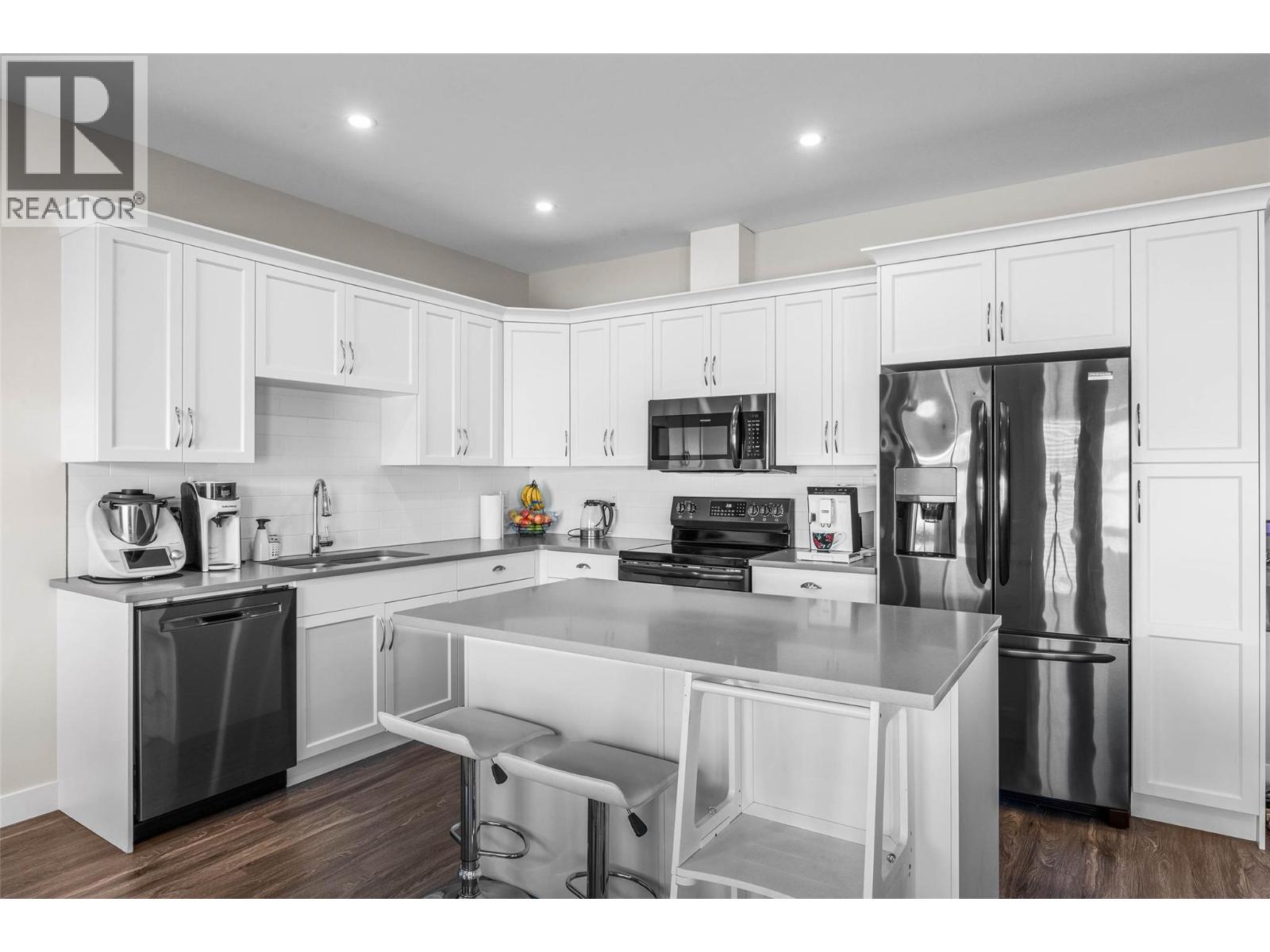 2514 Spring Bank Avenue Unit# 211, Merritt