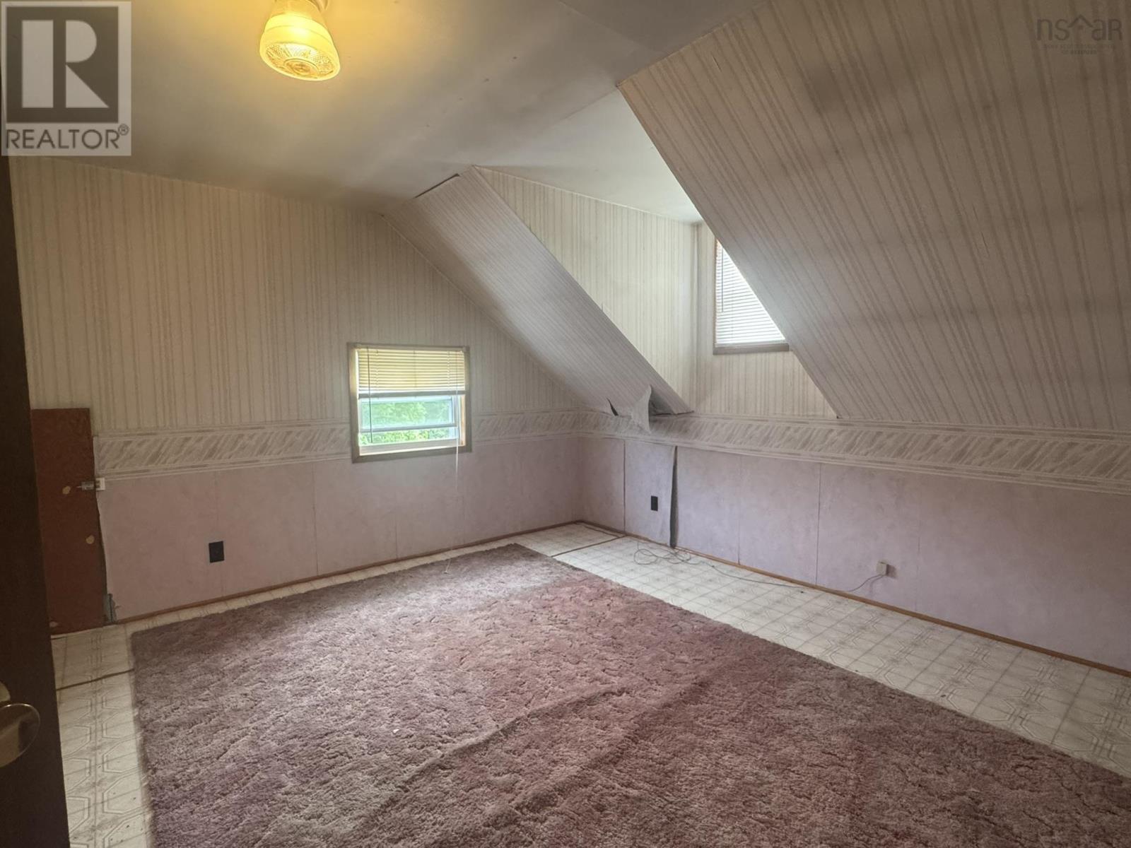 Property 31 of 39 of 185 West Caledonia Road