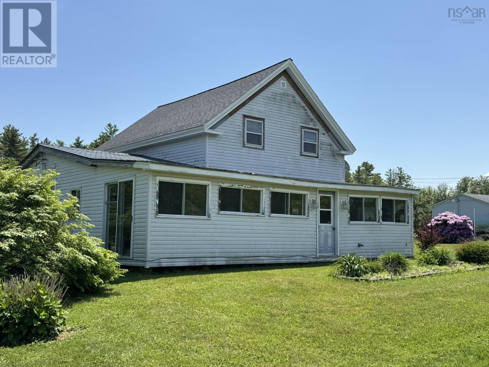 Property 3 of 39 of 185 West Caledonia Road