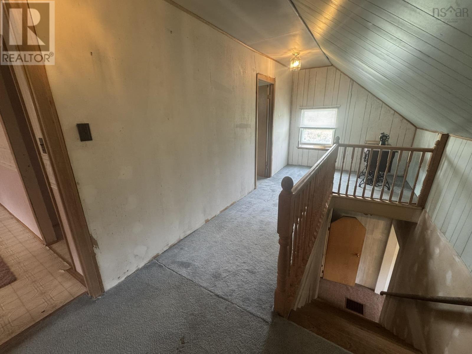 Property 36 of 39 of 185 West Caledonia Road