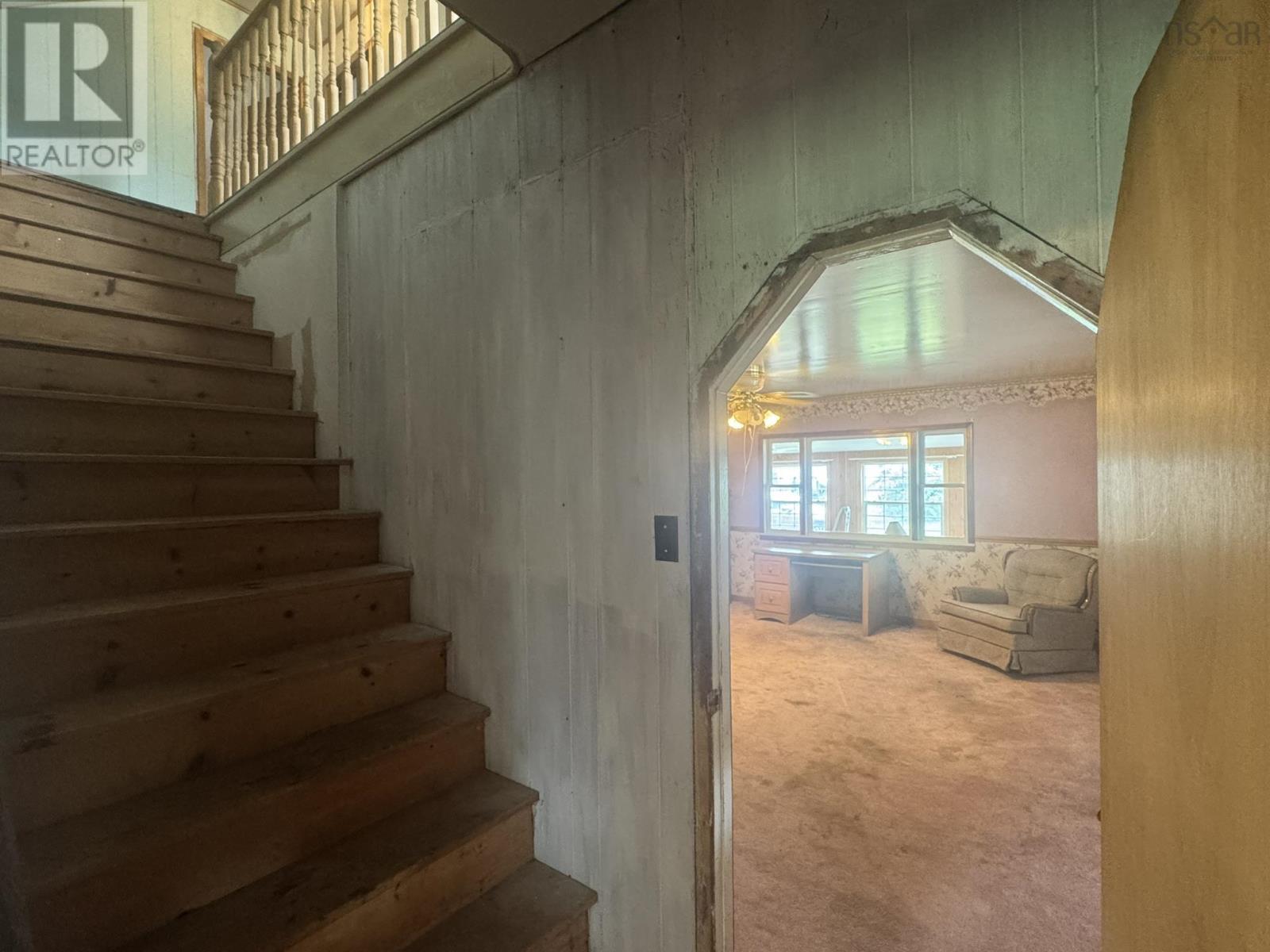 Property 28 of 39 of 185 West Caledonia Road