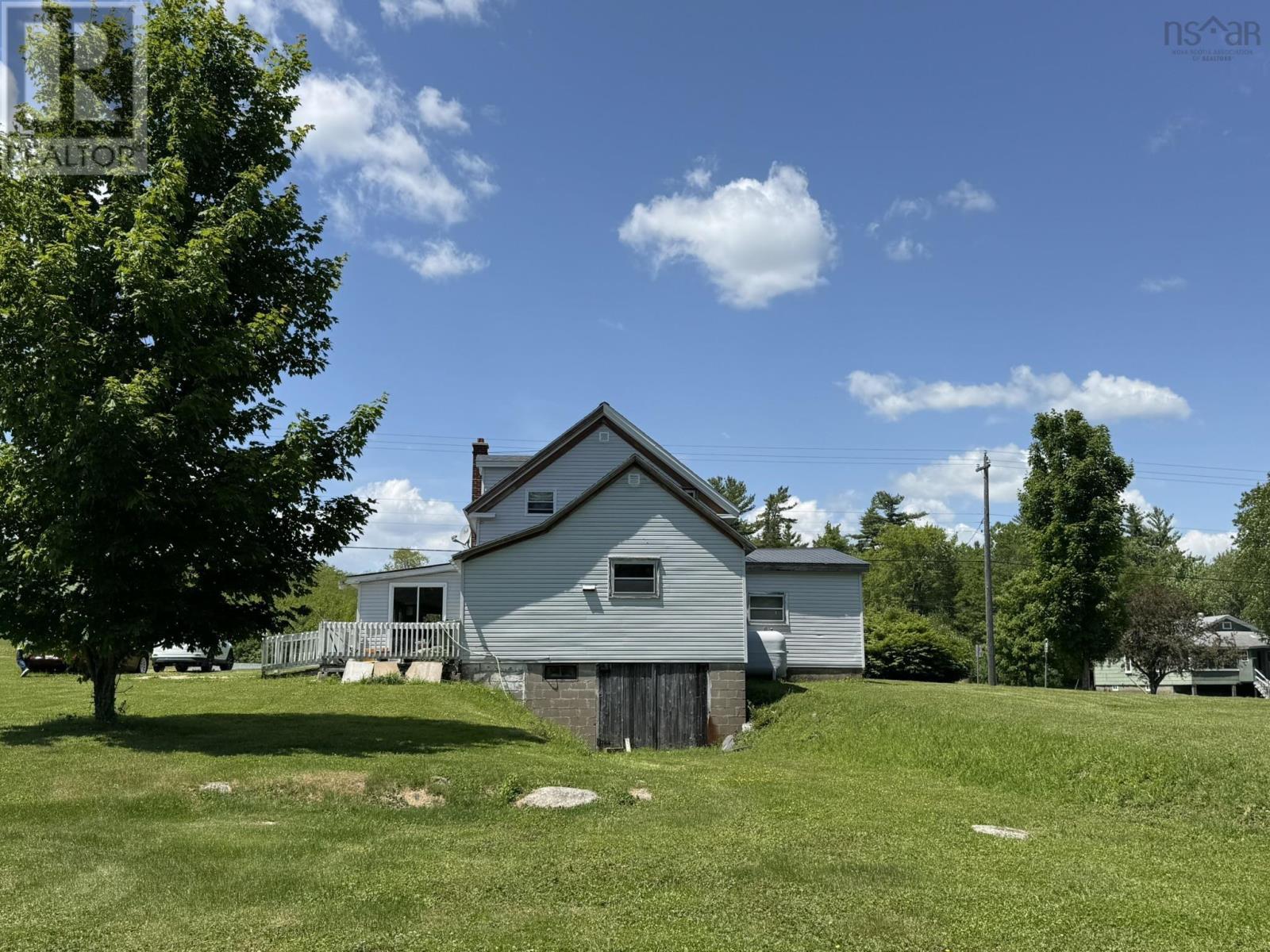 Property 8 of 39 of 185 West Caledonia Road