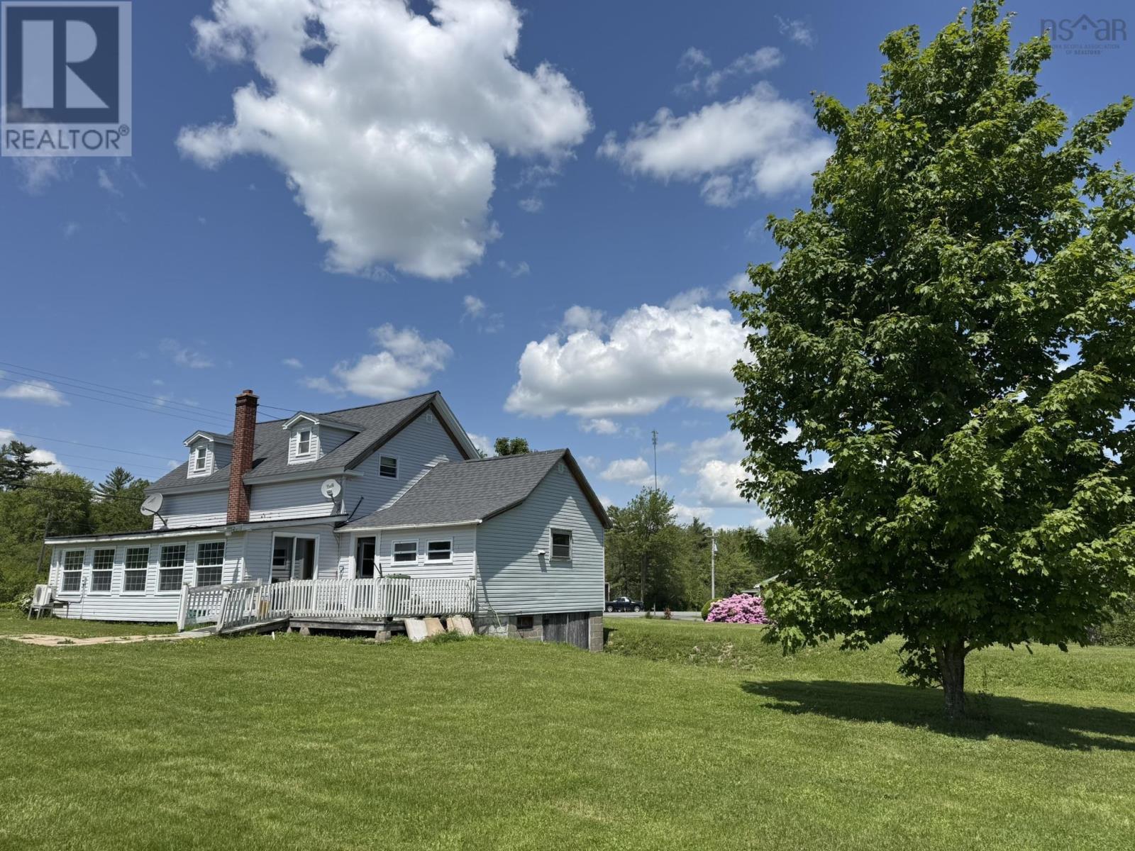 Property 6 of 39 of 185 West Caledonia Road